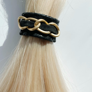Bendy-Band: Pebbled Faux Suede & Gold Chain